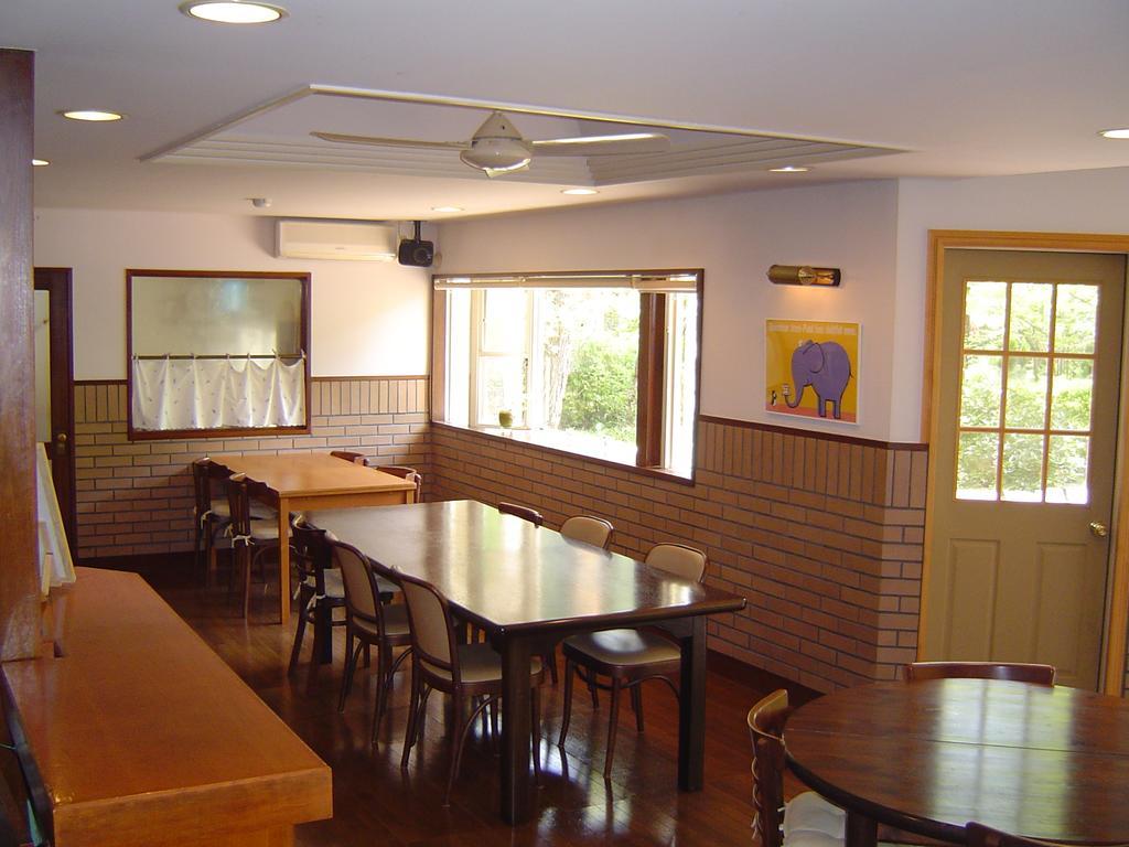 Family Pension Crayon Fujikawaguchiko Extérieur photo