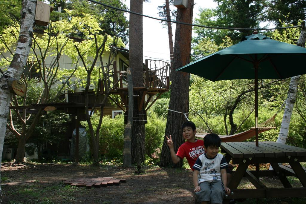 Family Pension Crayon Fujikawaguchiko Extérieur photo